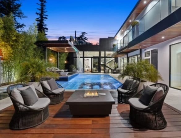Modern Zero-Edge Pool Renovation - Silver Lake